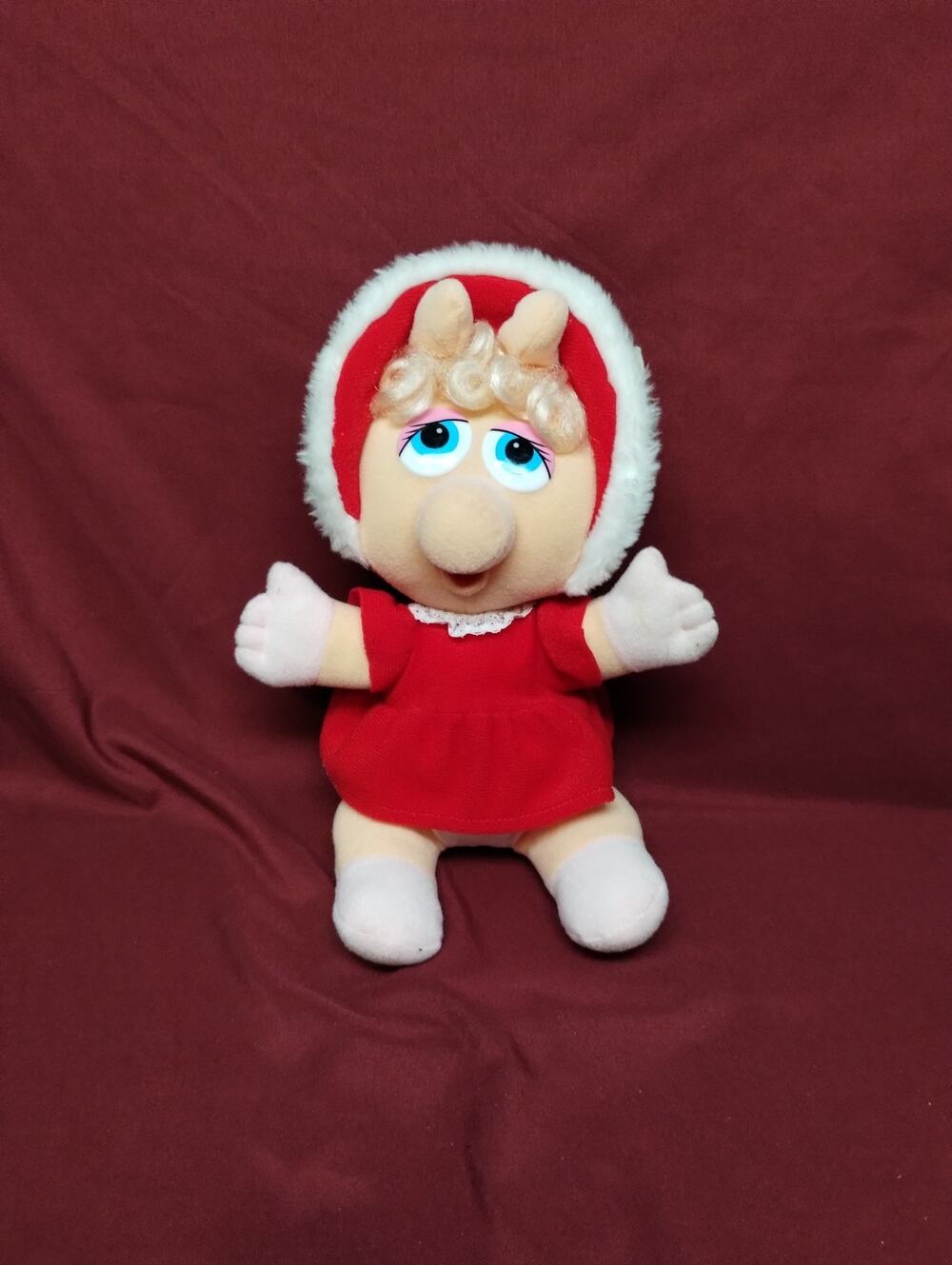 Vintage 1987 Miss Piggy Stuffed Christmas Doll Jim Henson Muppets (READ)